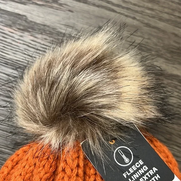 Rare Rust Timberland Auburn Woods Cable Knits Beanie with POM POM Orange Color - Picture 4 of 13